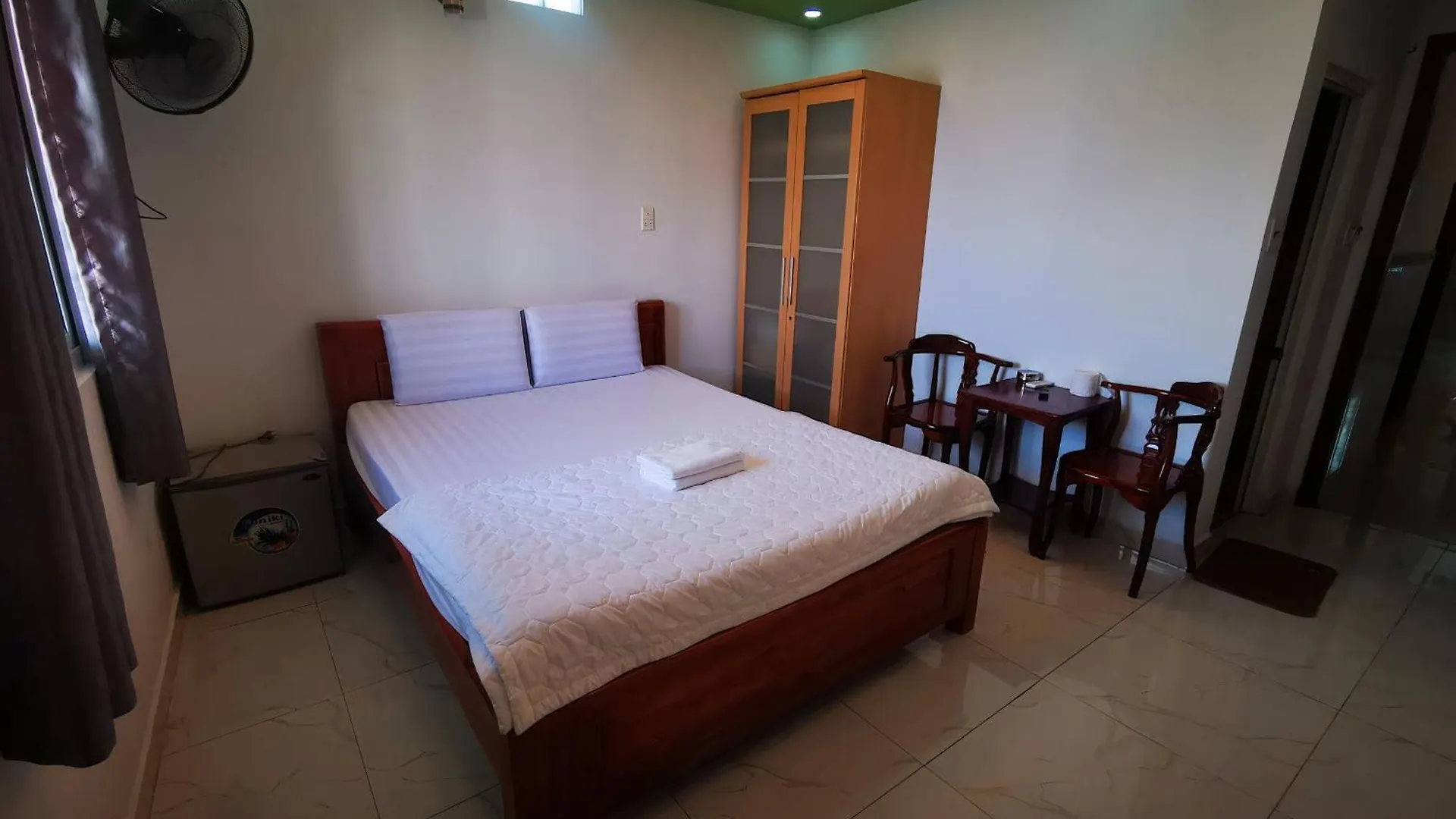 Khach San Nhu Y Hotel Ho Chi Minh City 0*,  Vietnam