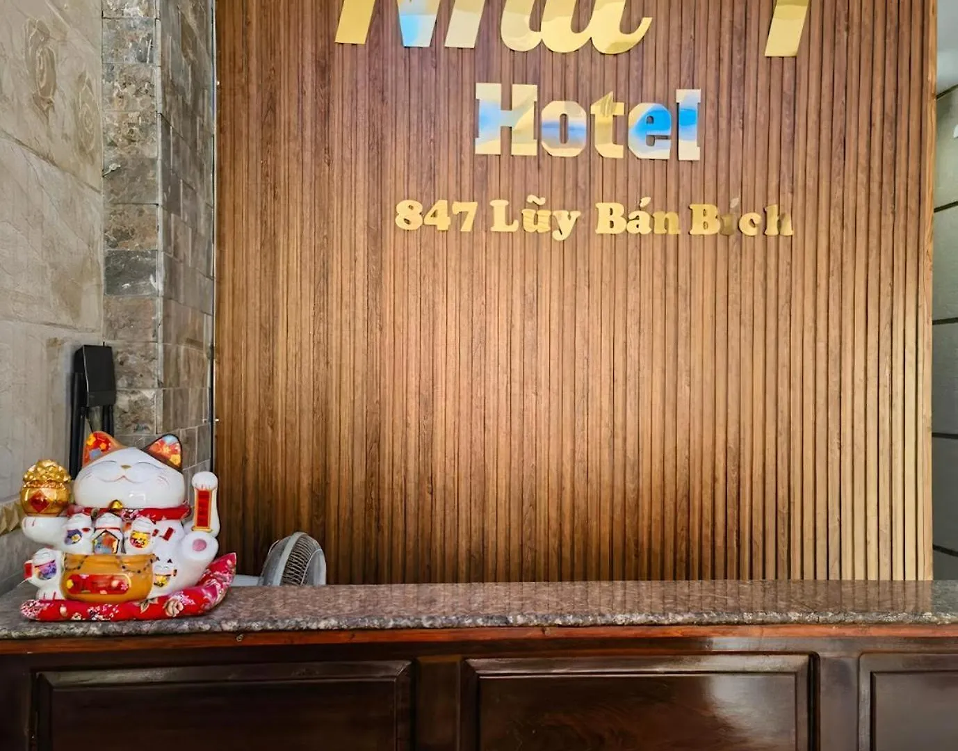 Khach San Nhu Y Hotel Ho Chi Minh City